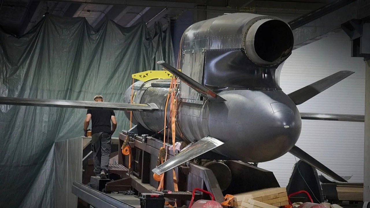FP-5 Flamingo Ukrainian Cruise Missile (C)